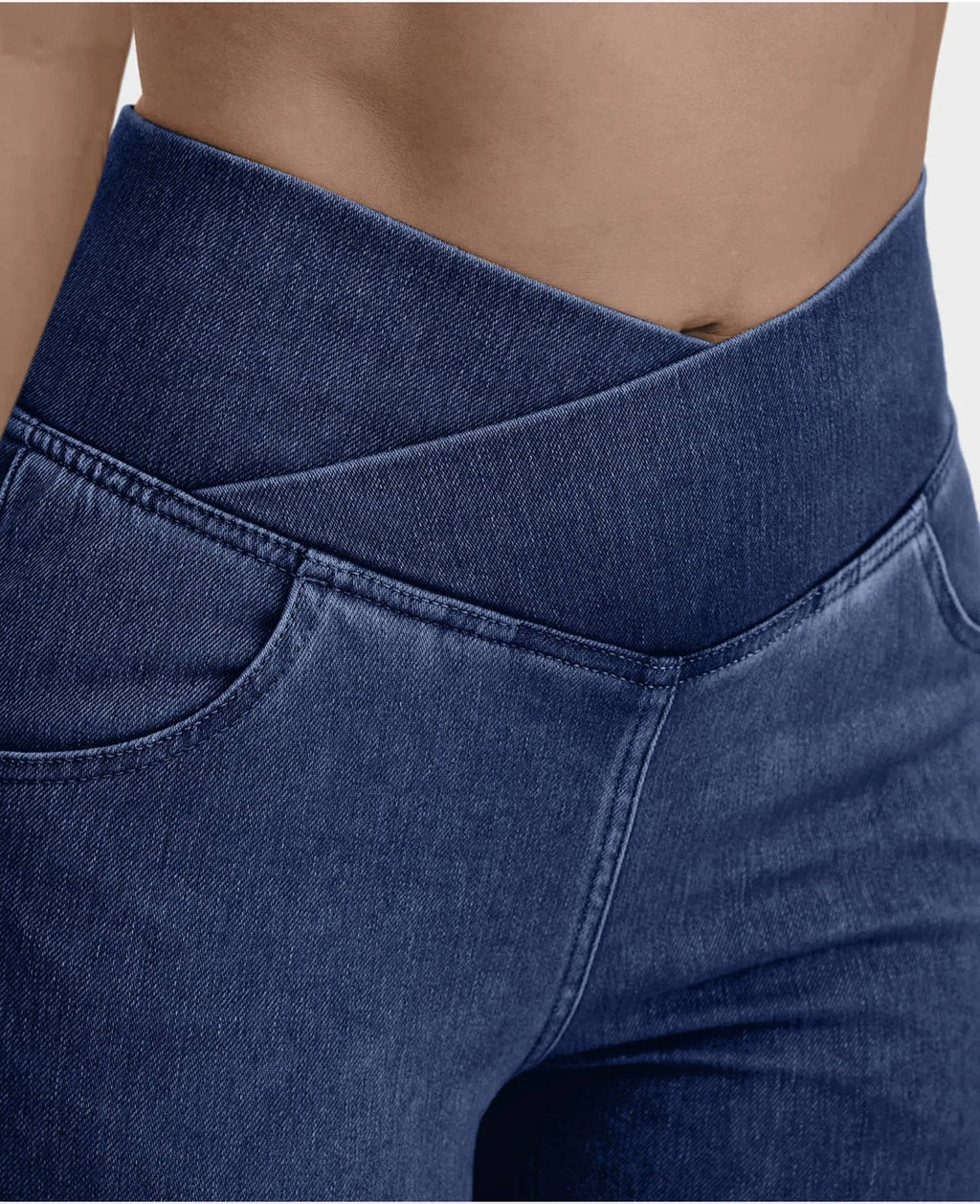 Pantalón Jeans de Cintura Alta Cruzada [PANTALÓN EFECTO VIENTRE PLANO]