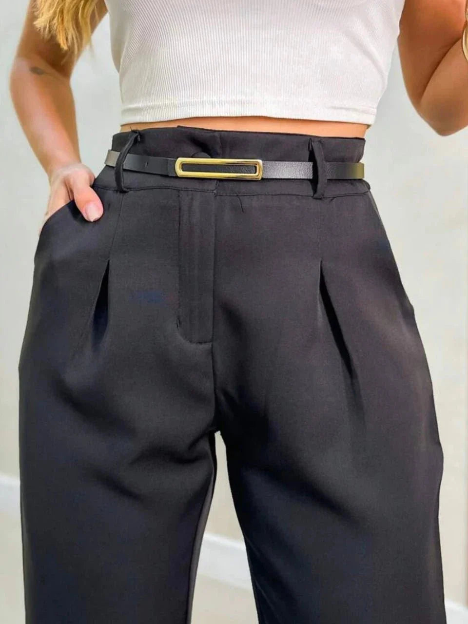 Pantalón Jogger Zanahoria en Sastrería con Cinturón