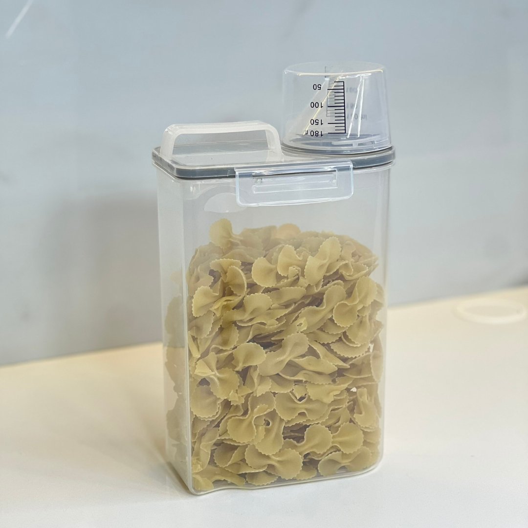 Conjunto de 4 Tarros Herméticos para Alimentos con Taza Medidora de 2,5 Litros