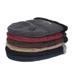 Kit Invierno 3 en 1 – Gorro, Bufanda y Guante Impermeable